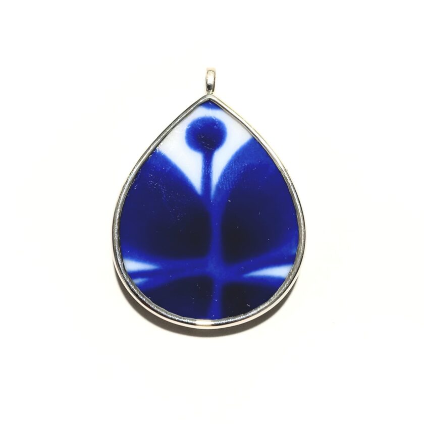 ARTISTICA Blue Tulip Necklace