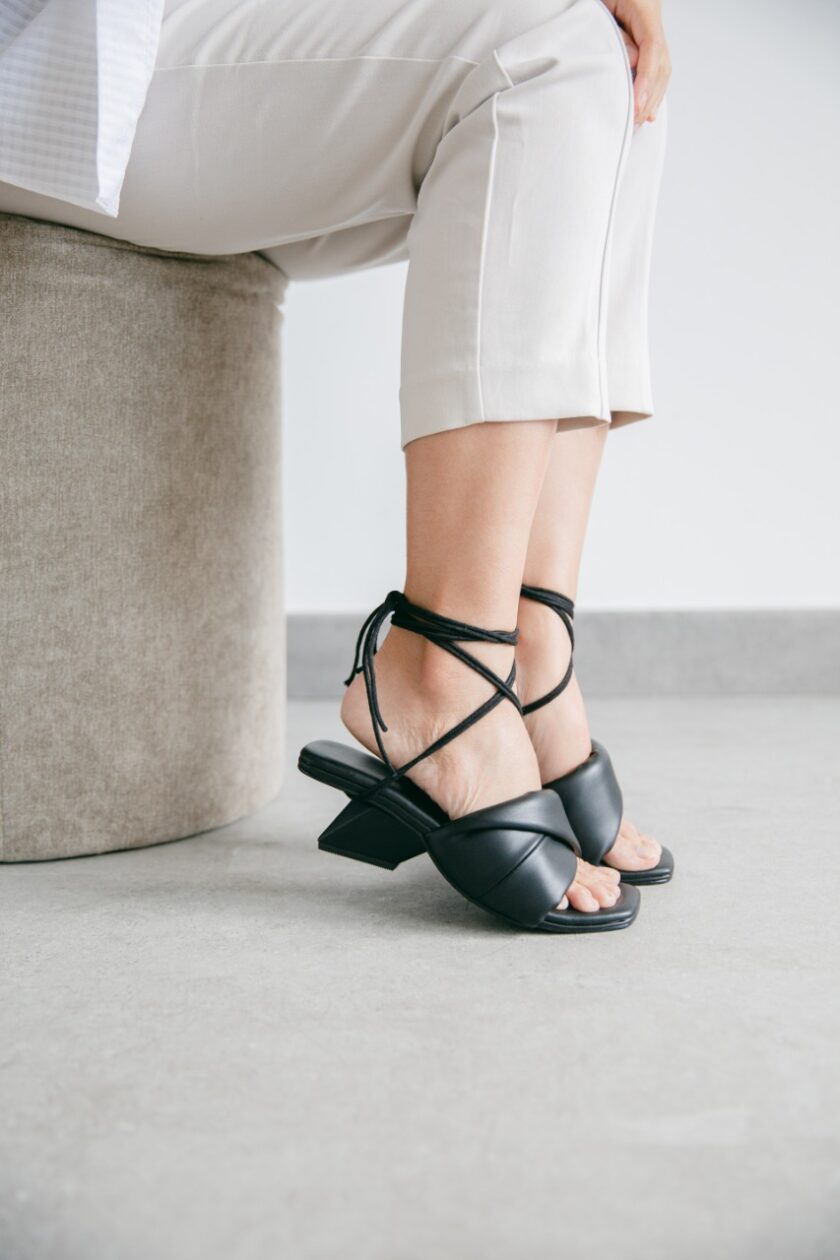 Moana Heels Black