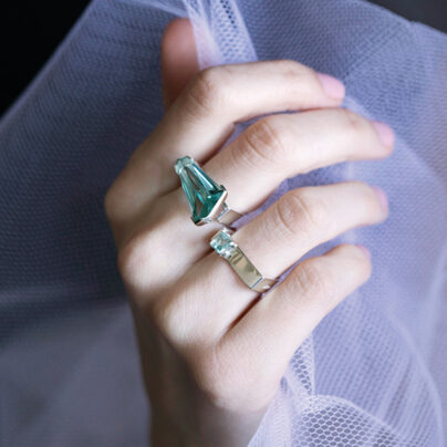 ARTISTICA Minimalist Ring with Recycle Glass - 画像 (2)